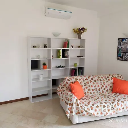 Con Giardino A Cisano Di *