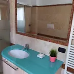 Апартаменти Con Giardino A Cisano Di Бардоліно