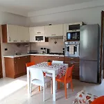 Апартаменти Con Giardino A Cisano Di *