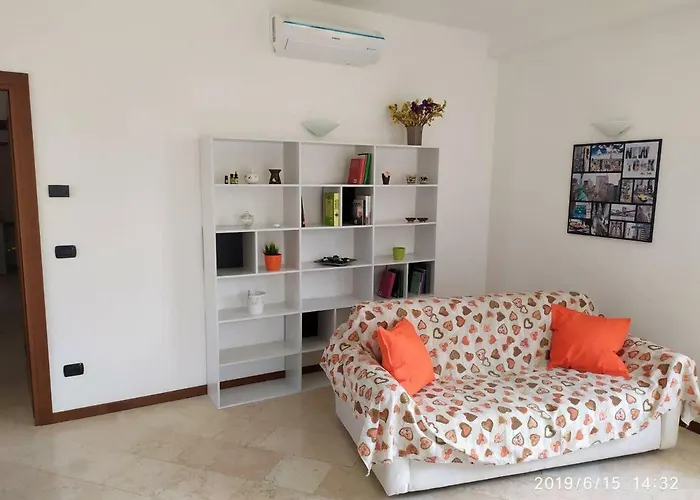 Con Giardino A Cisano Di *