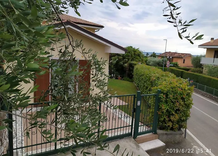 Con Giardino A Cisano Di *